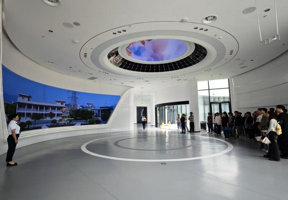 樂(lè)山政校企聯(lián)動(dòng)搭建留樂(lè)就業(yè)新平臺(tái)